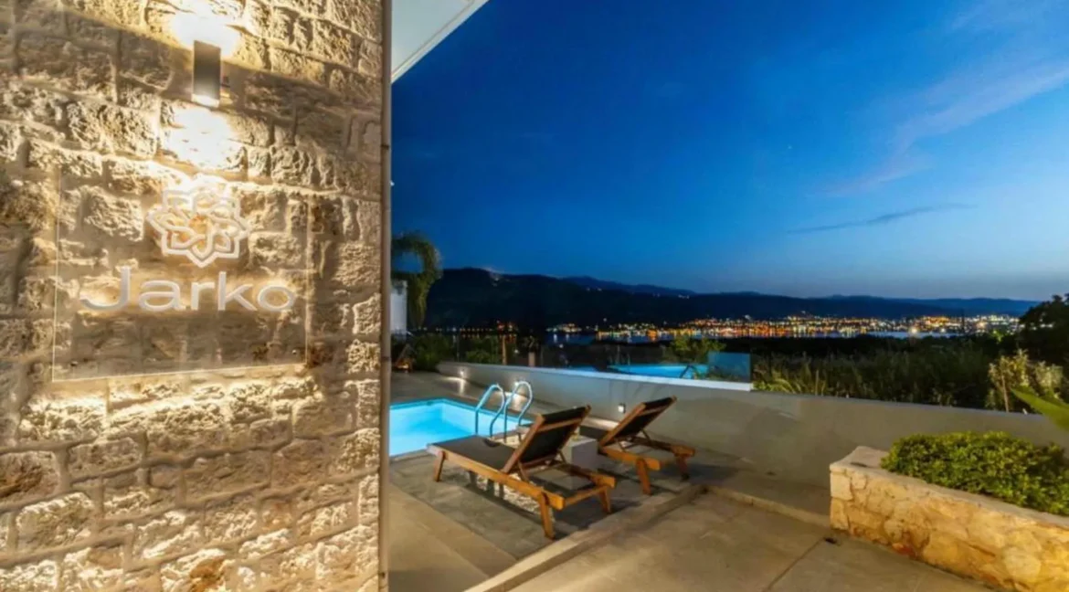 2-Serene-Seaview-Villas-for-Sale-in-Akrotiri-Crete-Greece-1