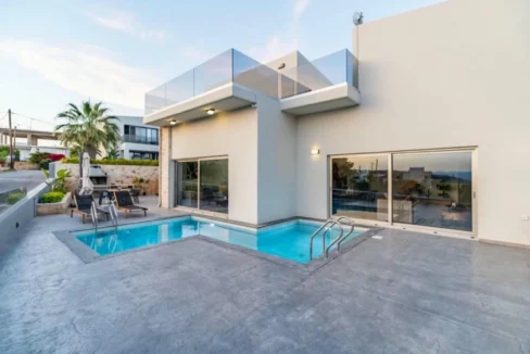 2-Serene-Seaview-Villas-for-Sale-in-Akrotiri-Crete-Greece-19