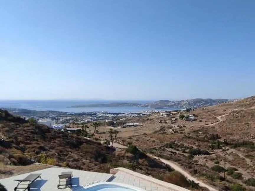 2-bedroom-luxury-House-for-sale-in-Paros-4