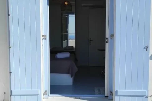 2-bedroom-luxury-House-for-sale-in-Paros-6