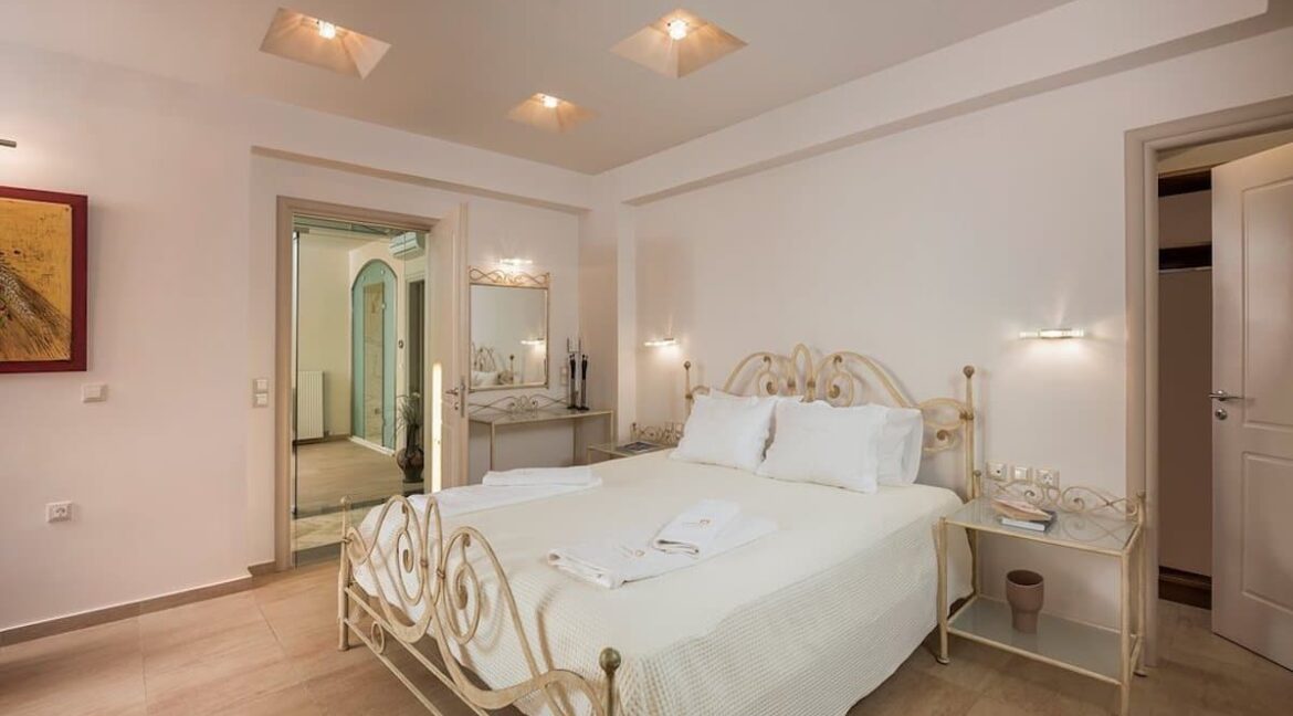 Luxury-Villas-For-Sale-Crete-Property-in-Crete-Greece-Buy-villa-in-Greek-Islands-18