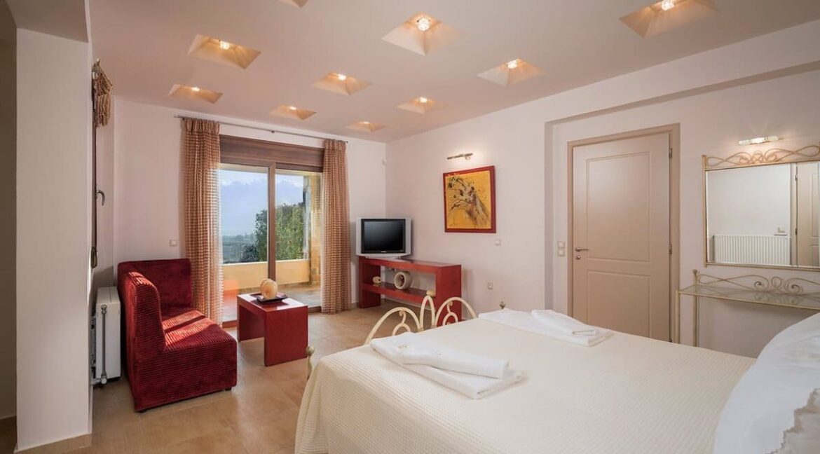 Luxury-Villas-For-Sale-Crete-Property-in-Crete-Greece-Buy-villa-in-Greek-Islands-4