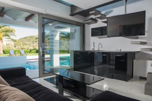 Seafront-Villa-Porto-Heli-Peloponnese-Luxury-Estates-in-Porto-Heli-11