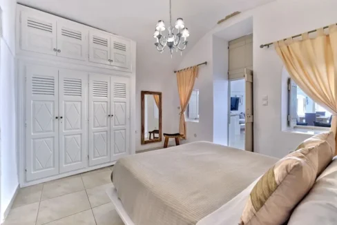 Seaview-Property-in-Santorini-Greece-11