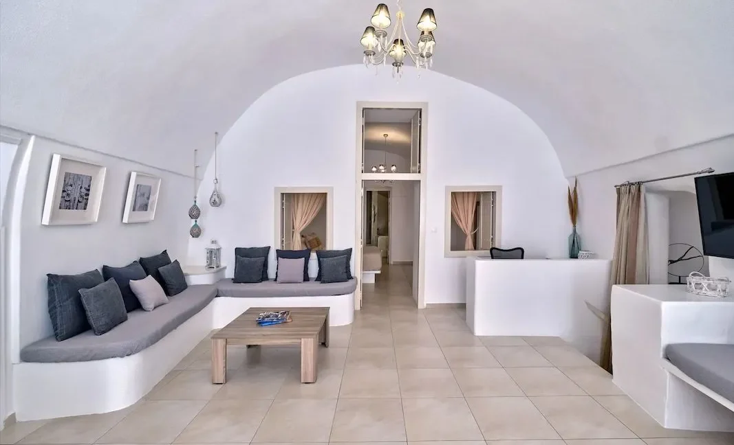 Seaview-Property-in-Santorini-Greece-15