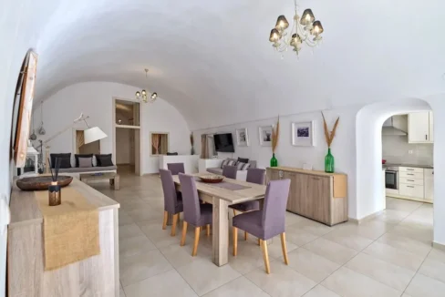 Seaview-Property-in-Santorini-Greece-16