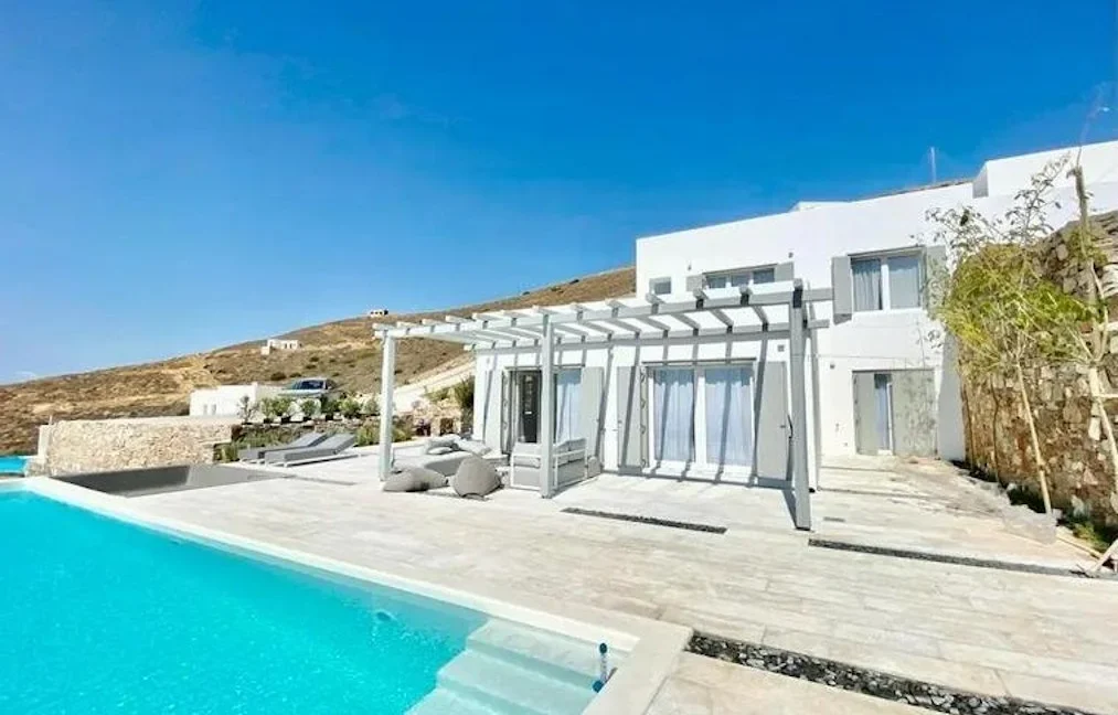 Stylish-villa-for-sale-Syros-island-10