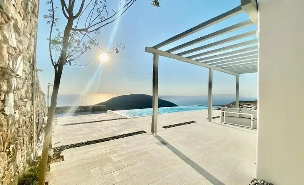 Stylish-villa-for-sale-Syros-island-11