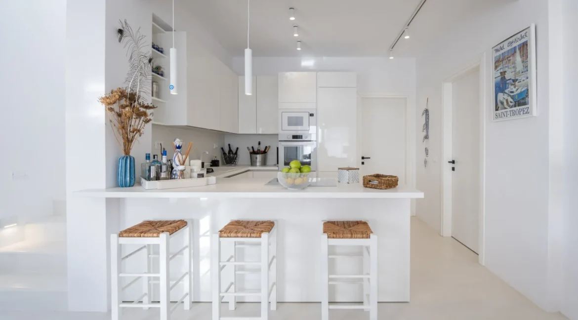 Stylish-villa-for-sale-Syros-island-13