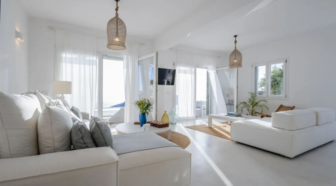 Stylish-villa-for-sale-Syros-island-15