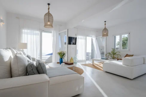 Stylish-villa-for-sale-Syros-island-15