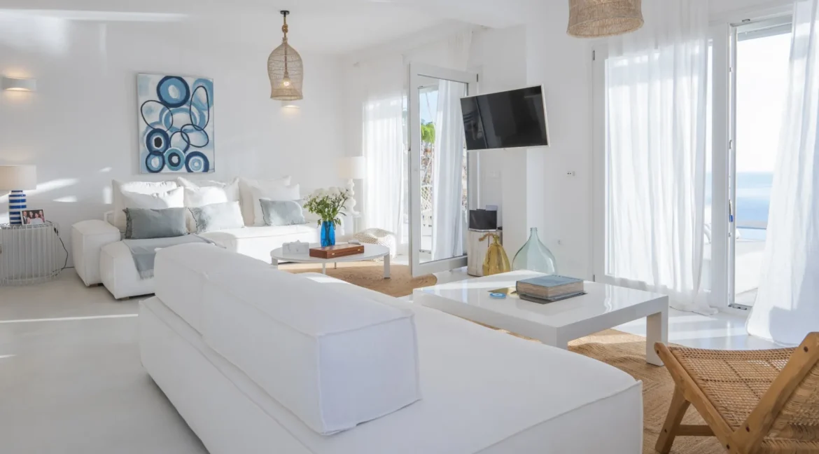 Stylish-villa-for-sale-Syros-island-16