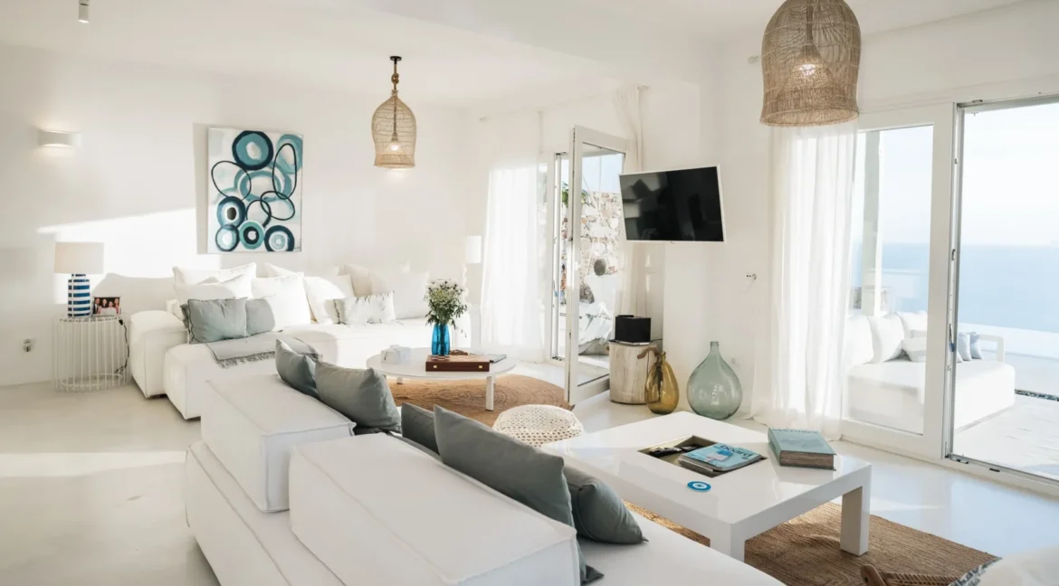 Stylish-villa-for-sale-Syros-island-17