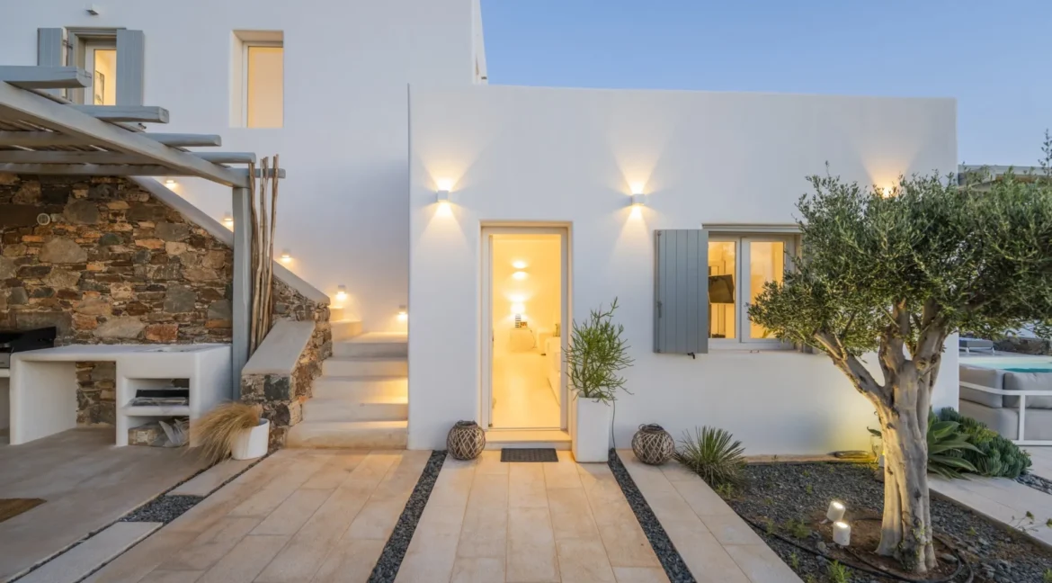 Stylish-villa-for-sale-Syros-island-22