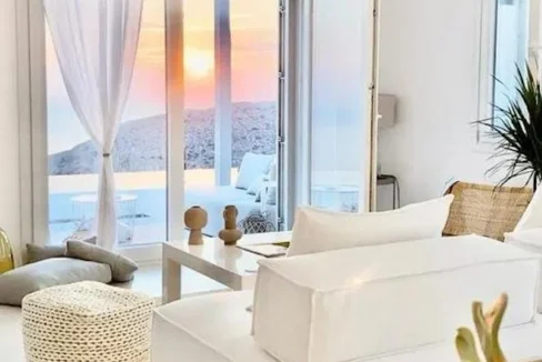 Stylish-villa-for-sale-Syros-island-5
