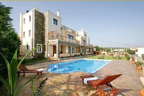 villas-for-sale-crete-greece-chania-03