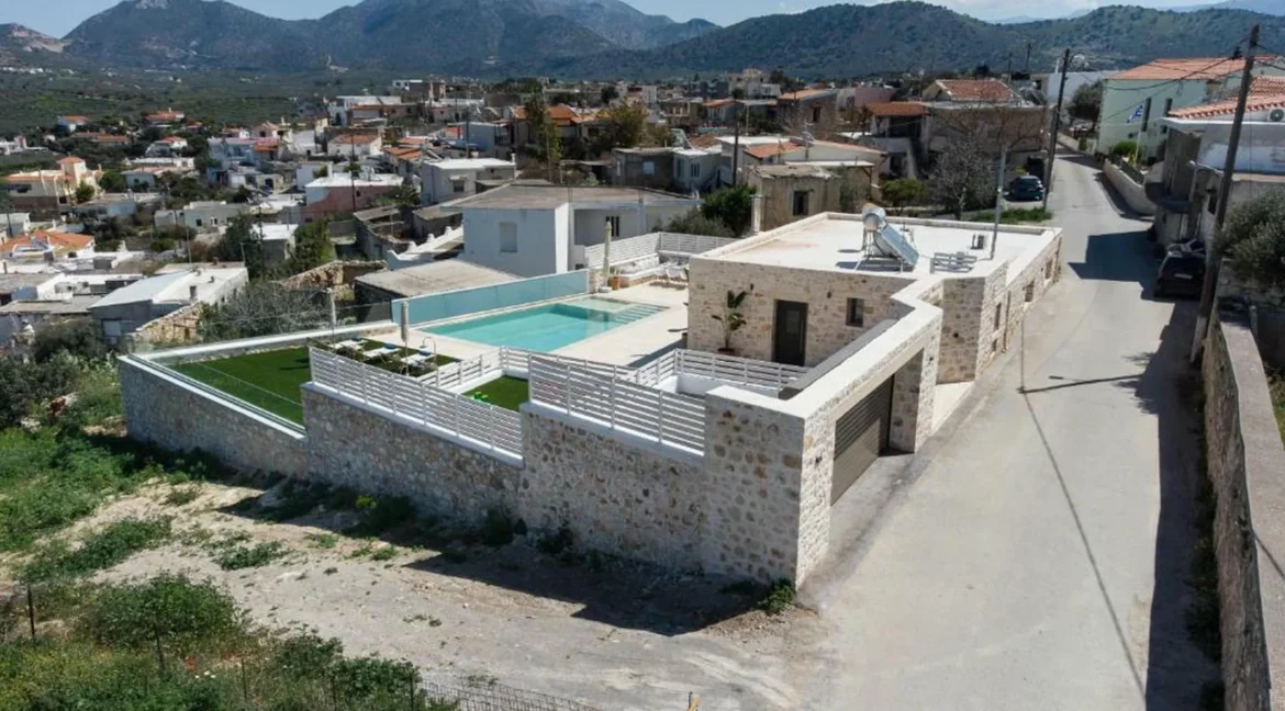 Villa-for-Sale-in-Rethymno-Crete-Greece-1