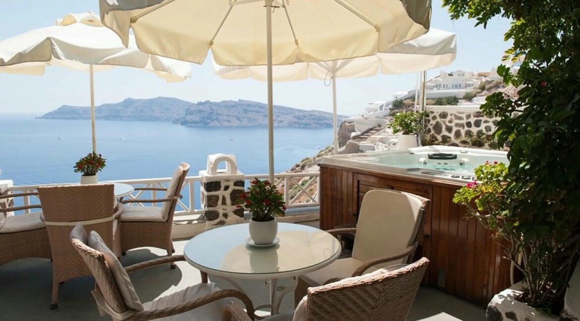 3-Cave-Suites-Complex-for-Sale-in-Oia-Santorini-10