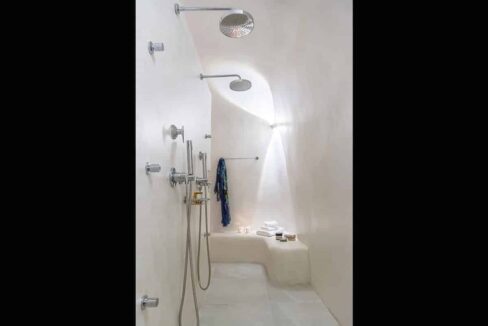 Santorini-Luxury-Villa-1