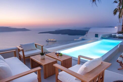 Santorini-Luxury-Villa-3
