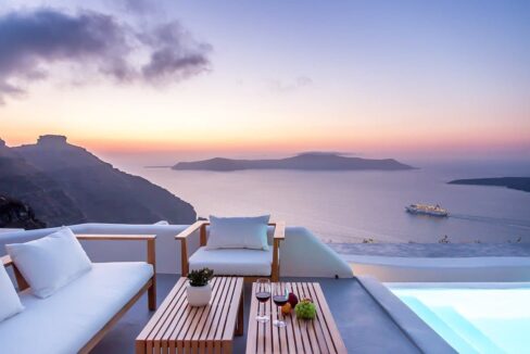 Santorini-Luxury-Villa-4