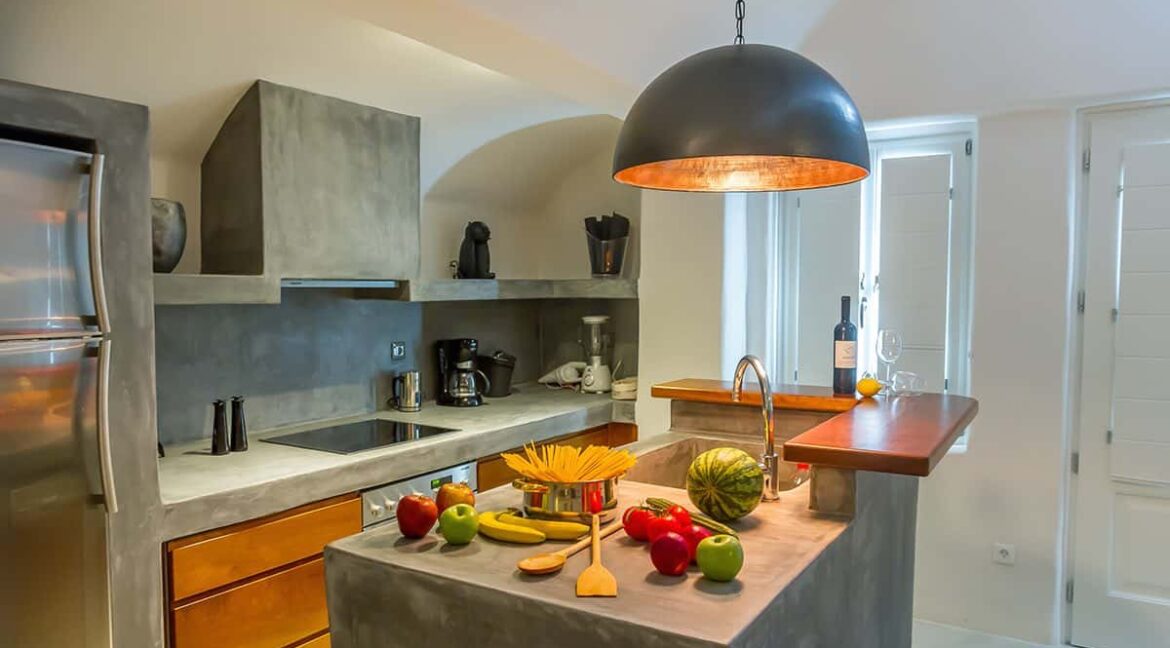 Santorini-Luxury-Villa-5