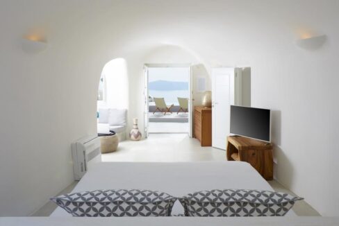 Santorini-Luxury-Villa-for-sale-2