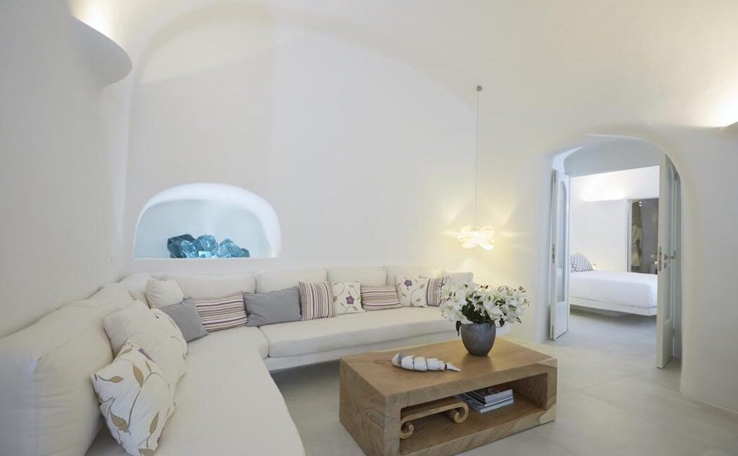 Santorini-Luxury-Villa-for-sale-3