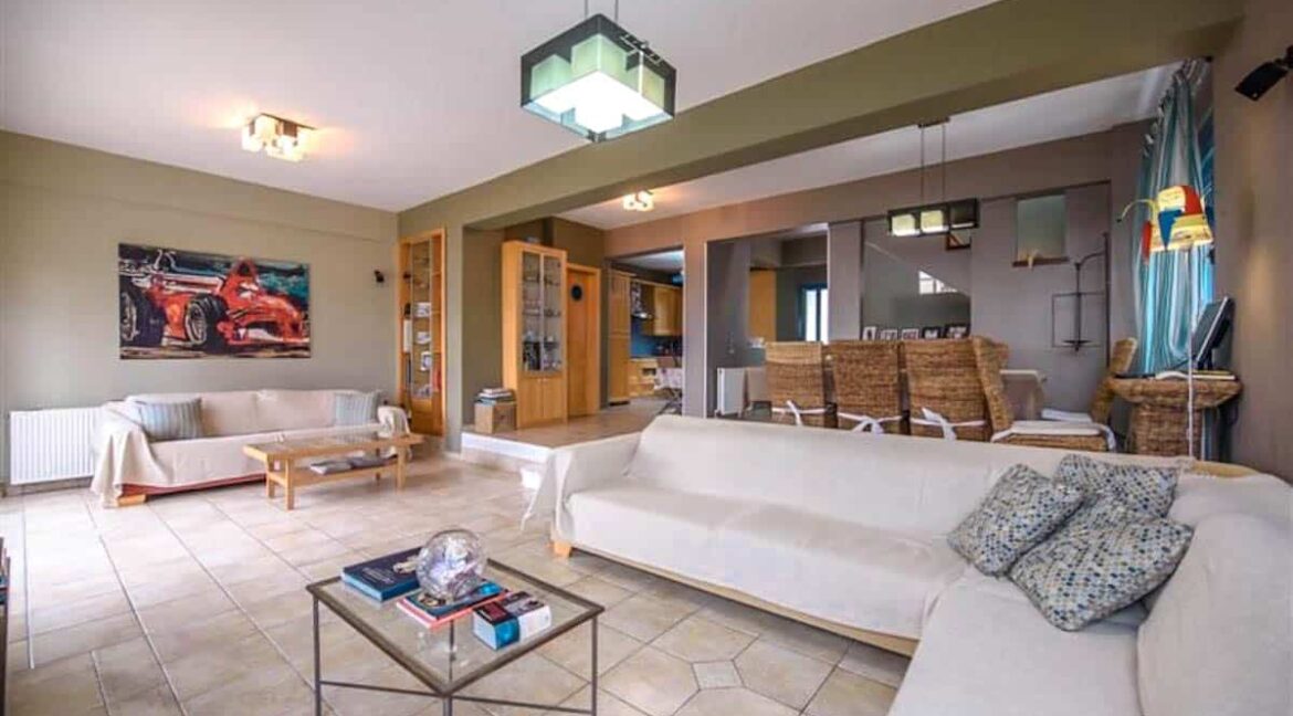 Seafront-House-Central-Greece-Seafront-property-in-Greece-10