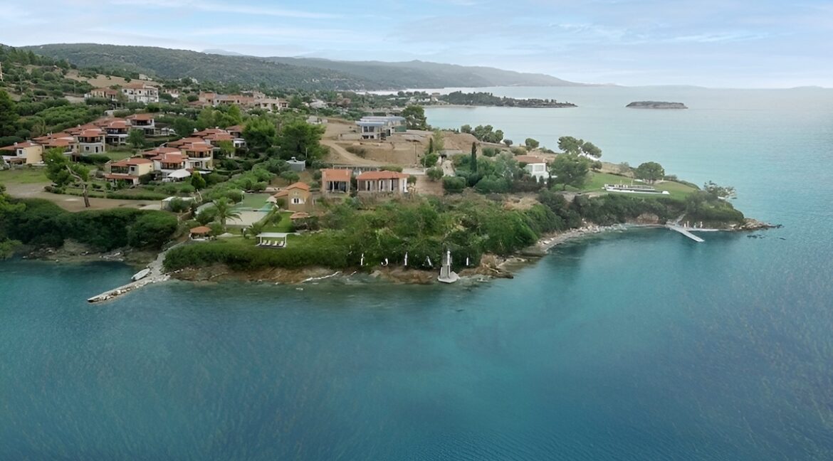 Seafront-Luxury-Estate-for-Sale-in-Nikiti-Sithonia-–-Halkidiki-3