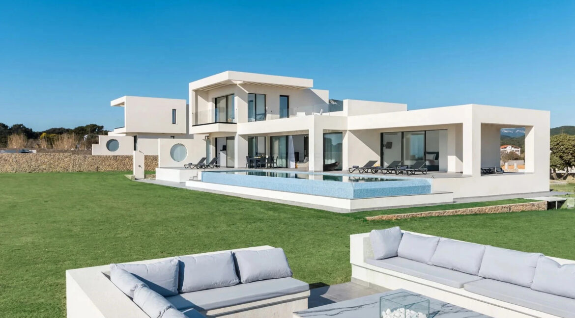 Seafront-Villa-Corfu-Greece-Halikounas-