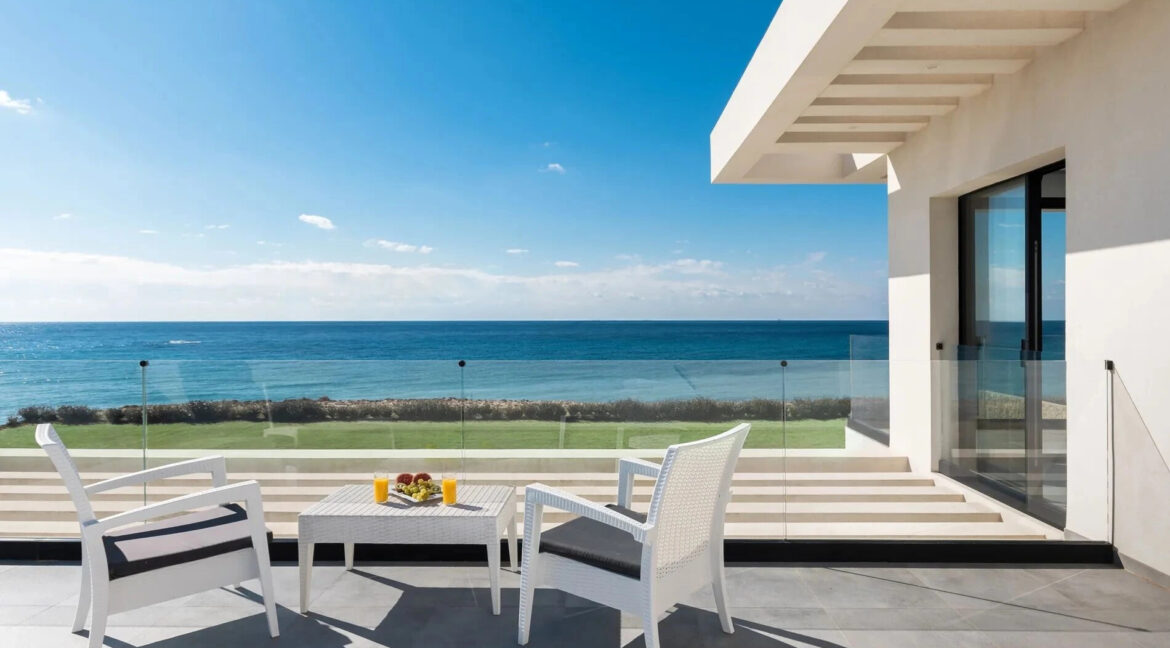 Seafront-Villa-Corfu-Greece-Halikounas-4