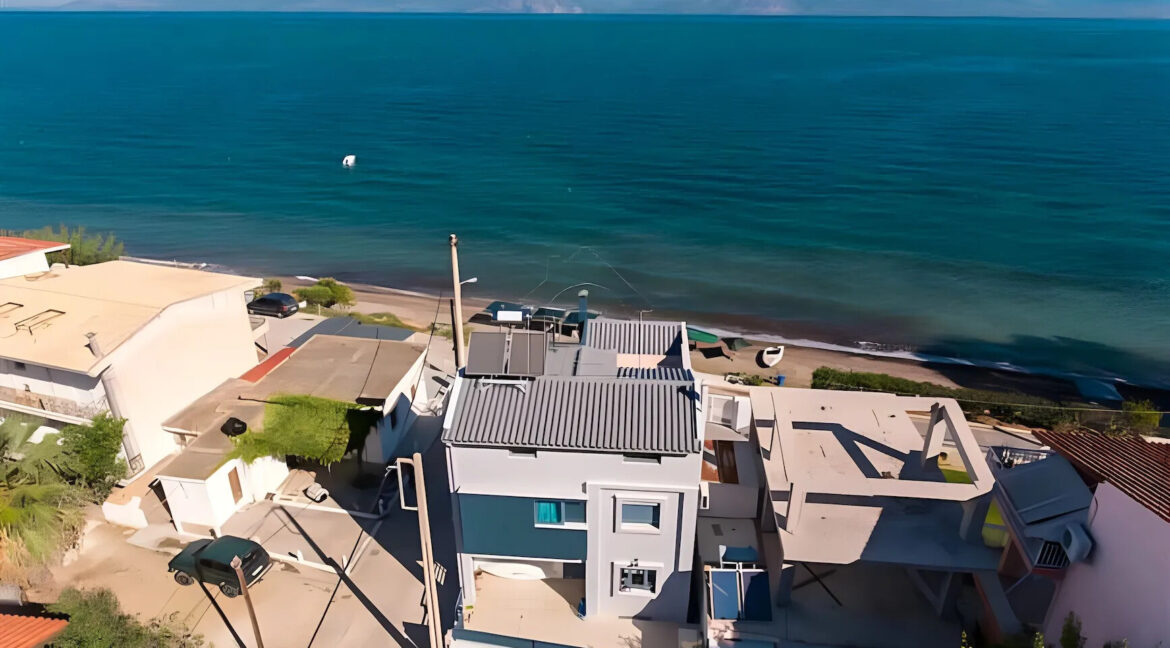 Seafront-Villa-for-Sale-in-Central-Greece2