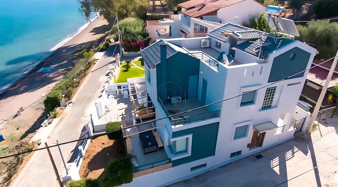 Seafront-Villa-for-Sale-in-Central-Greece4