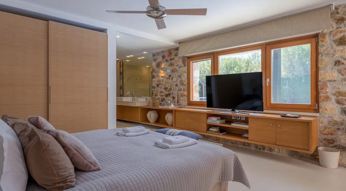 Seafront-Villa-in-Athens-for-sale-with-Private-Beach-10