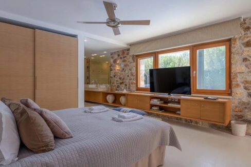 Seafront-Villa-in-Athens-for-sale-with-Private-Beach-10