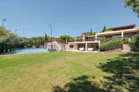 Seafront-Villa-in-Attica-with-Private-Beach-10-1