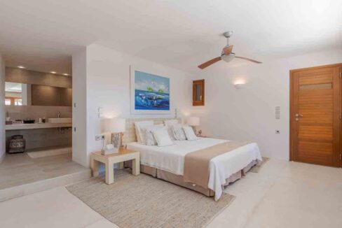 Seafront-Villa-in-Attica-with-Private-Beach-16-1