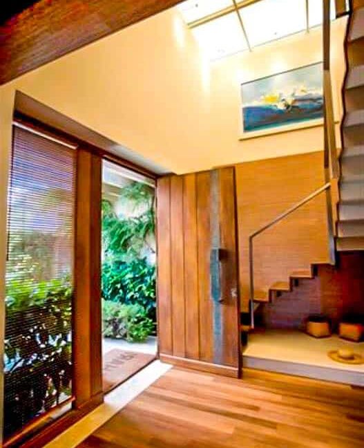 Seafront-Villa-in-Attica-with-Private-Beach-4