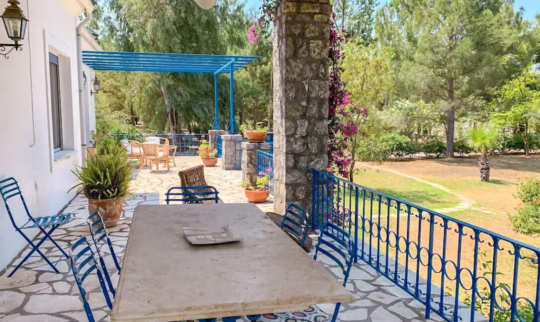 Seafront-Villa-in-Corfu-for-Sale-Corfu-Homes-for-sale-Real-Estate-Corfu-Greece-2