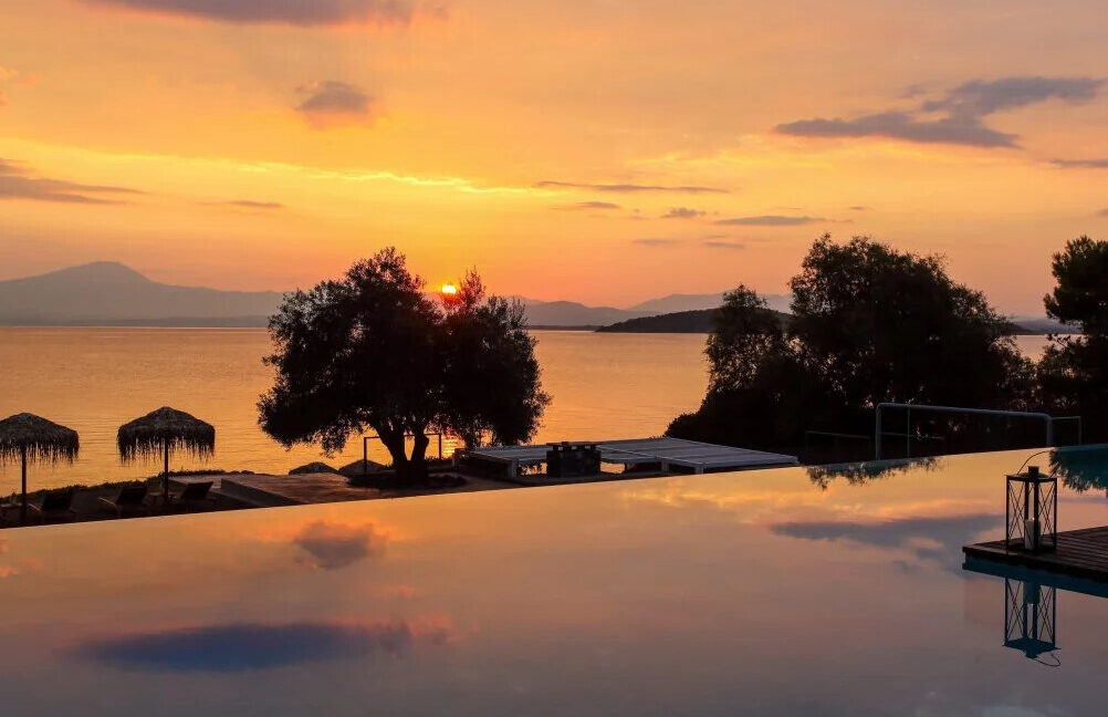 Seafront-Villa-near-Athens-with-private-beach-Chalkida-23