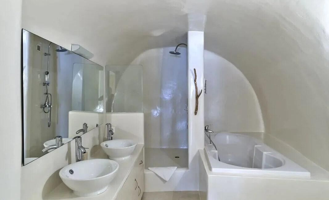 Seaview-Property-in-Santorini-Greece-10