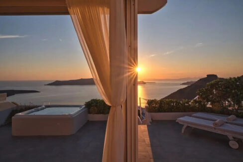 Seaview-Property-in-Santorini-Greece-6