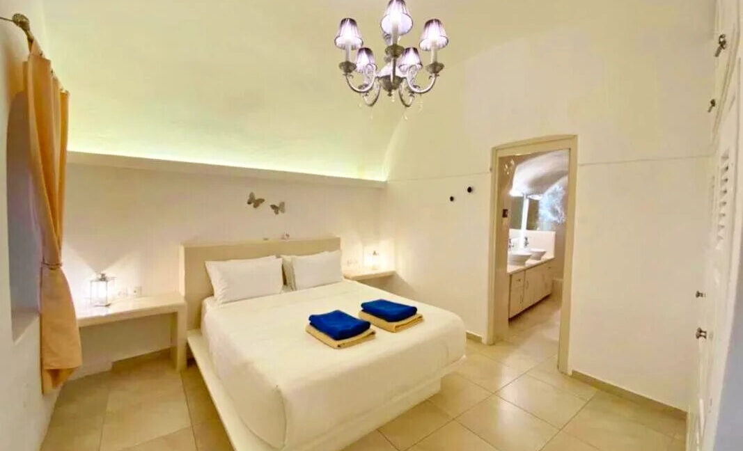 Seaview-Property-in-Santorini-for-sale-17